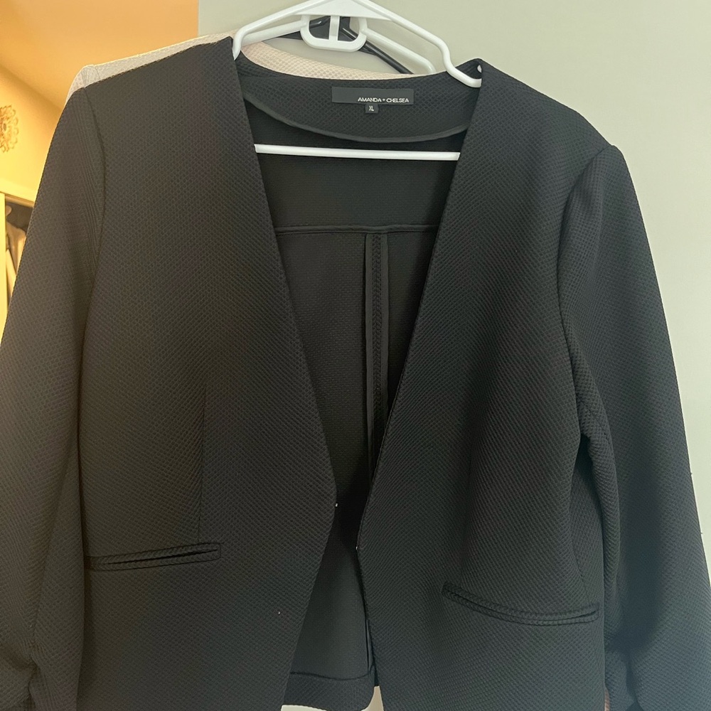 Cropped like pink blazer